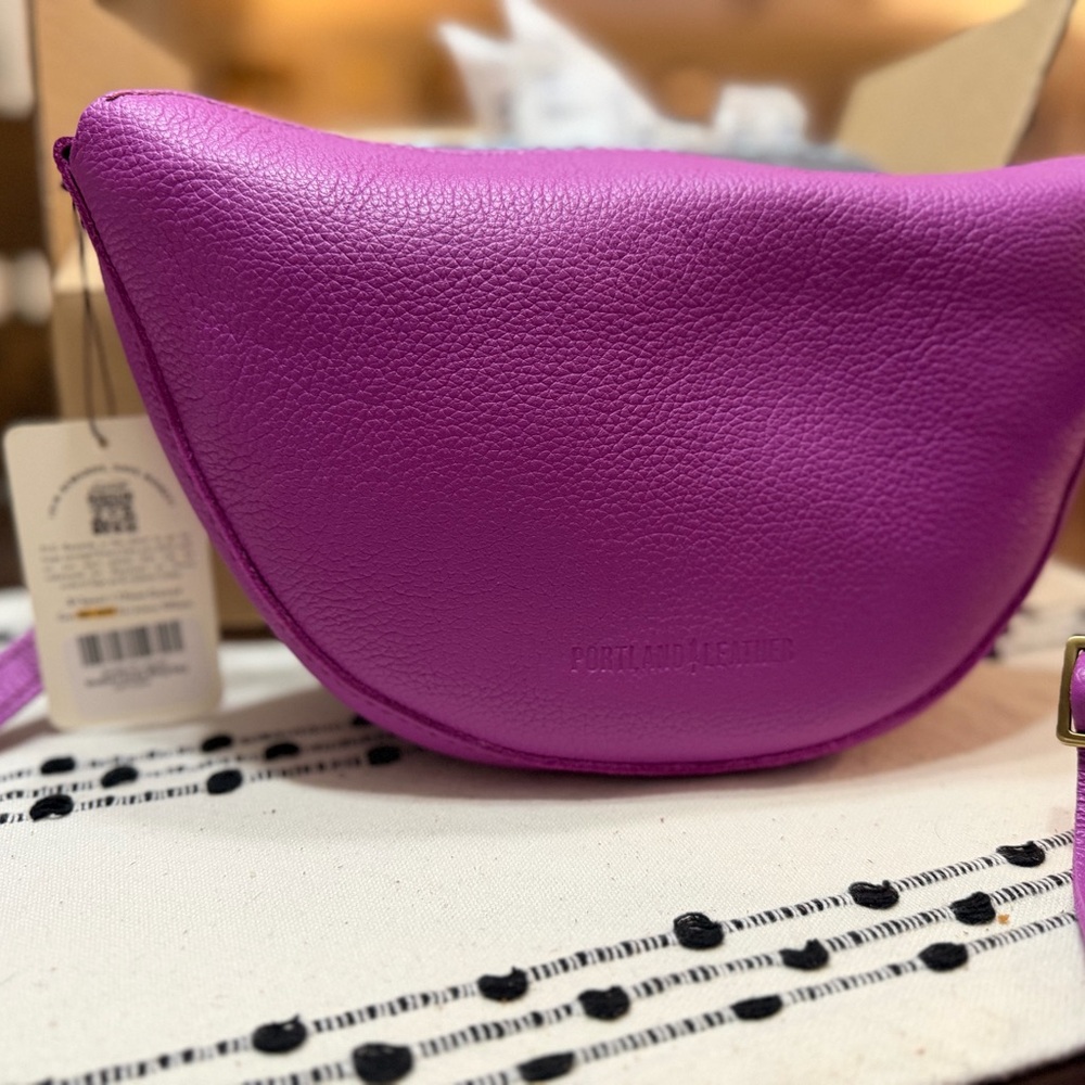 Portland Leather Medium Koala Sling Bag – Cattleya New - Picture 2 of 5